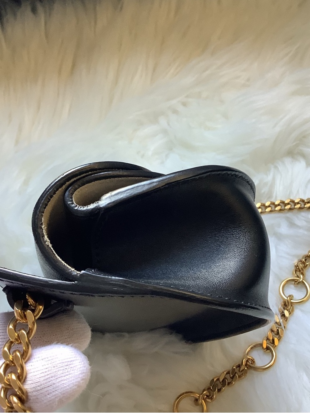 Chloé Georgia Belt Bag in black leather - Picture 7 of 16